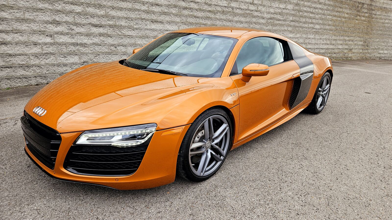 Audi R8