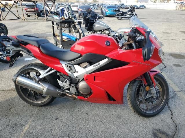 Honda VFR800F (INTERCEPTOR)