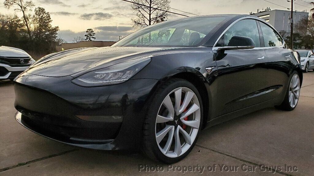 2018 TESLA Model 3