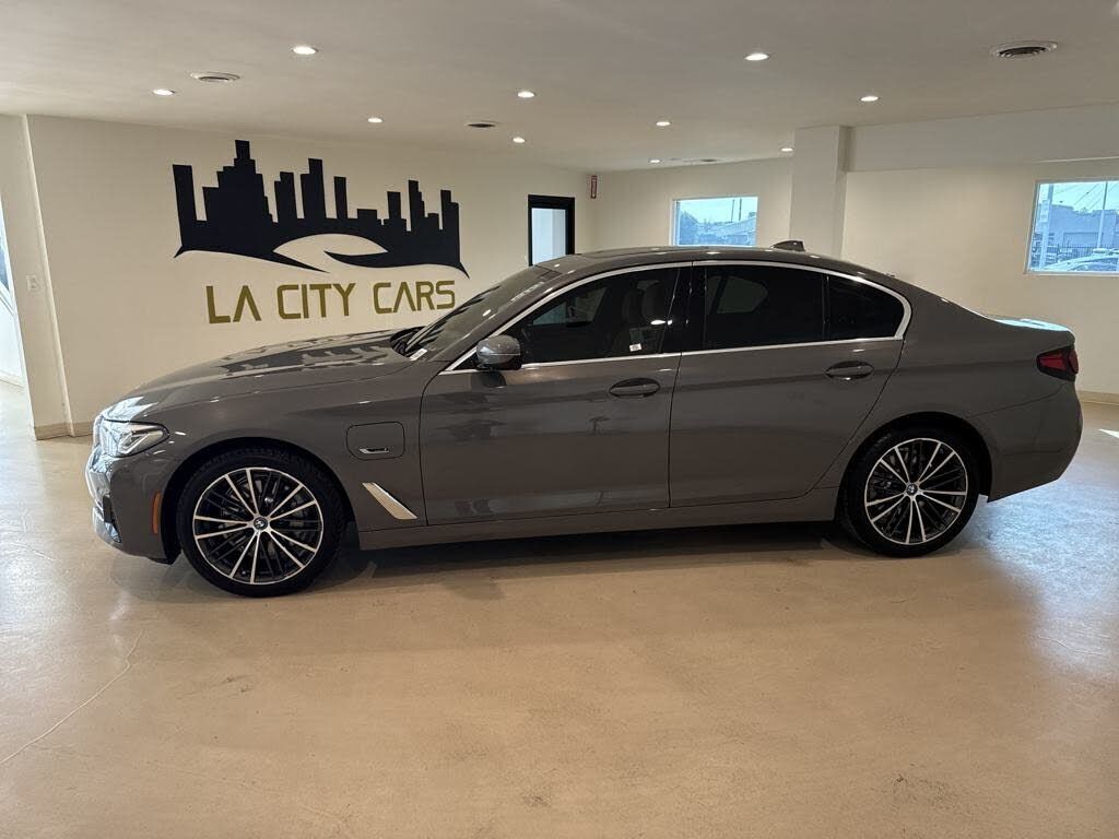 2022 BMW 530e