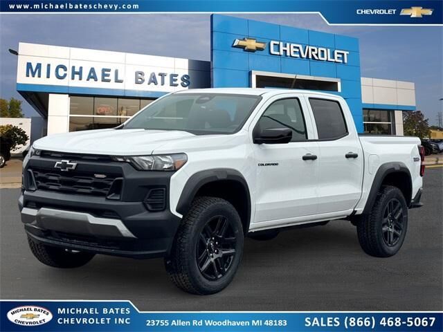2025 CHEVROLET Colorado