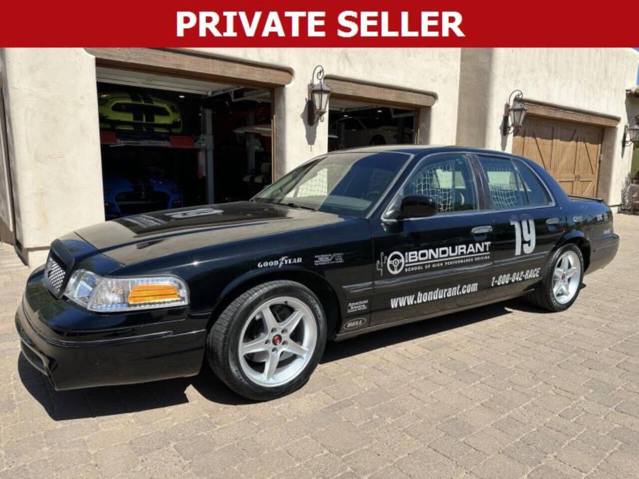 Ford Crown Victoria