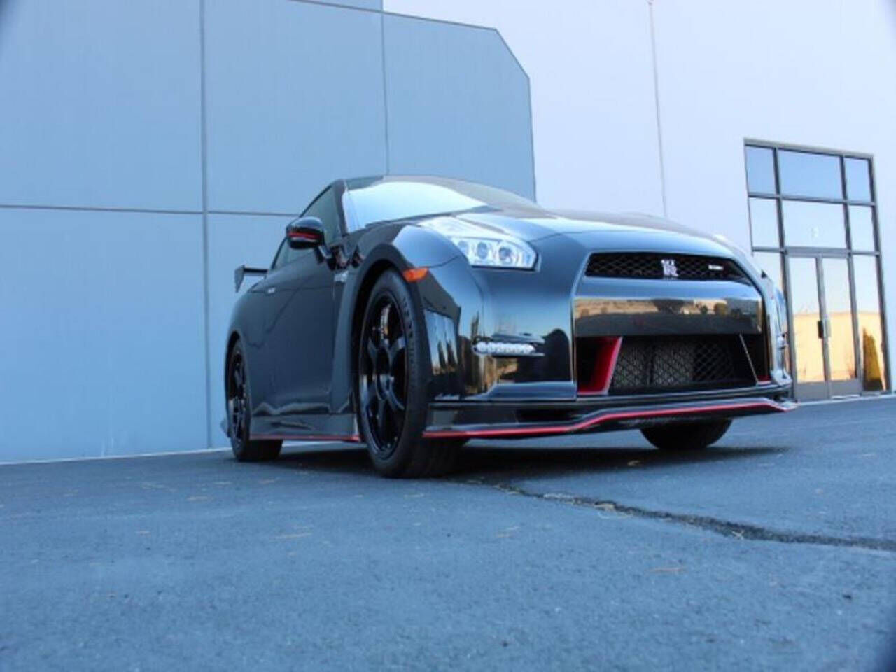 Nissan GT-R