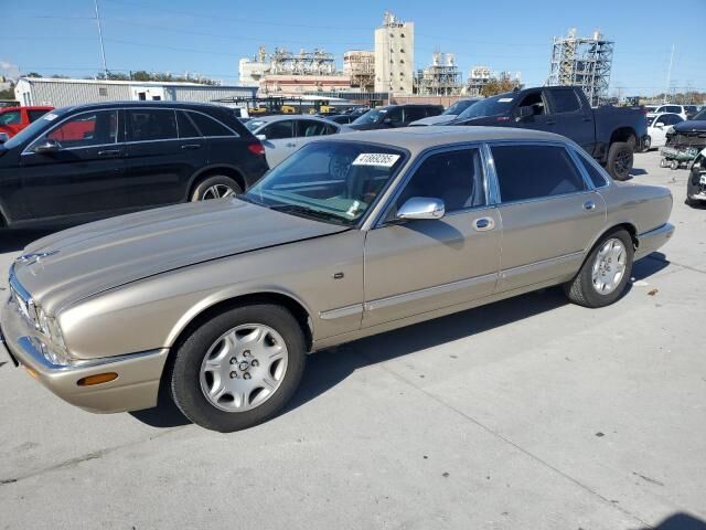 Jaguar Vanden Plas