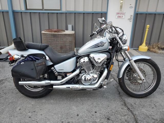 Honda VT600CD (SHADOW VLX DELUXE)