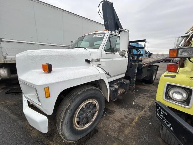 Ford F-700