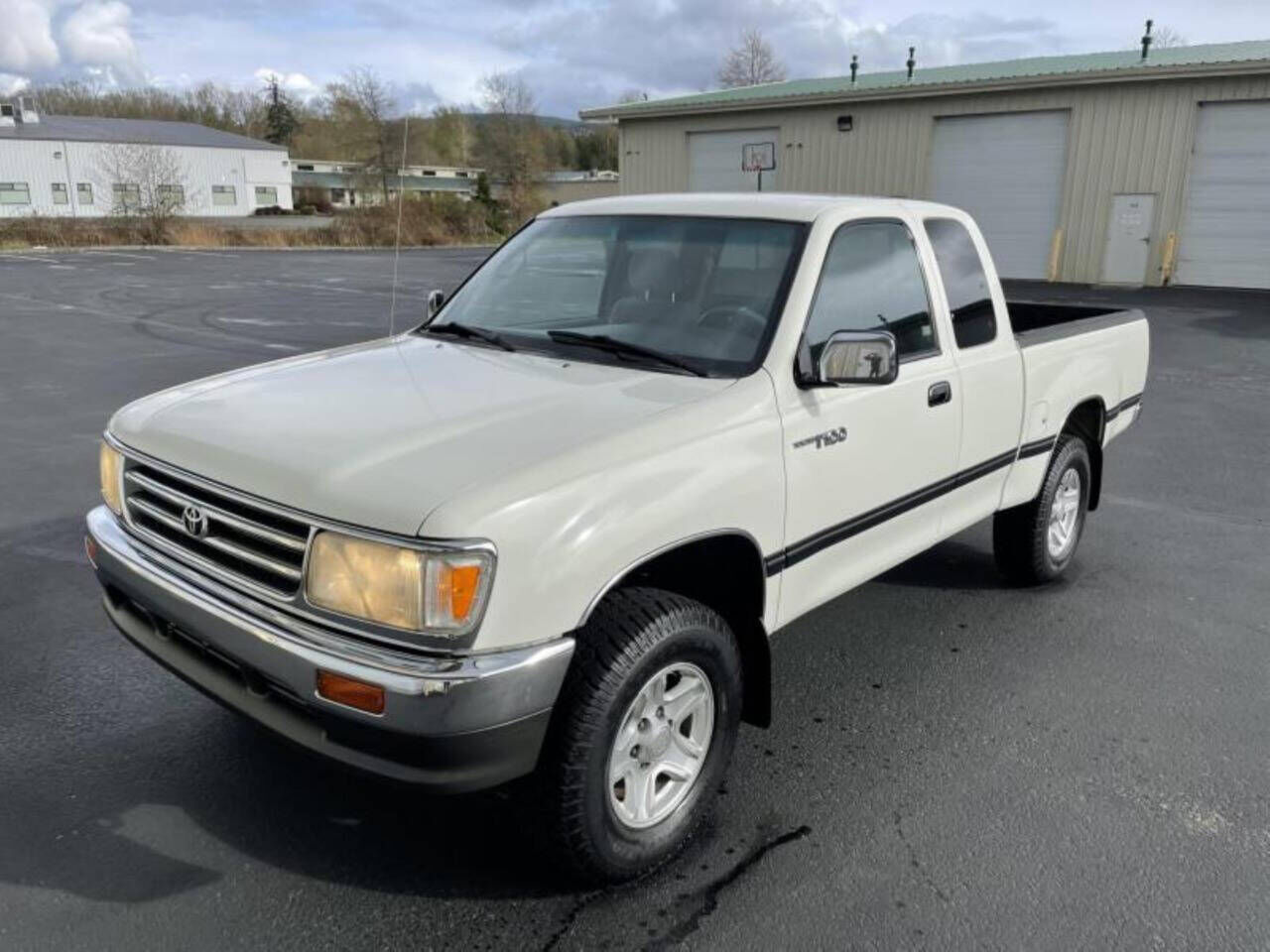Toyota T100