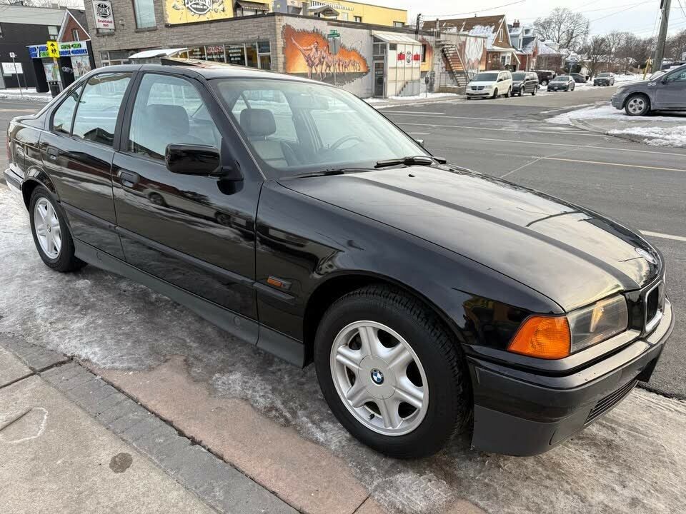 BMW 318i