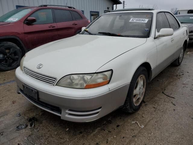 Lexus ES