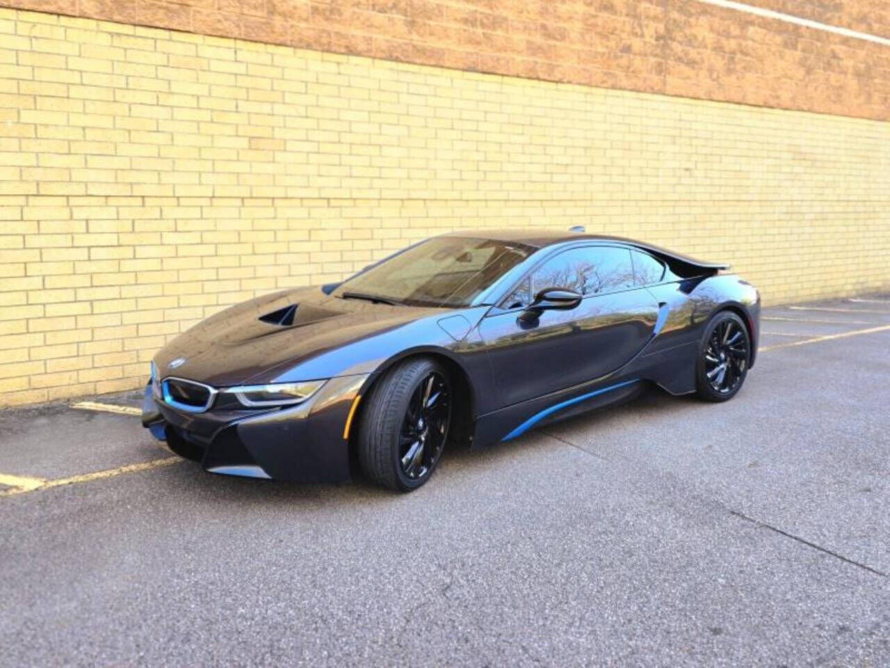 BMW i8