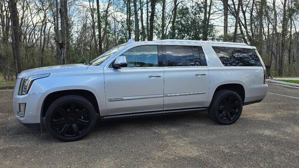 Cadillac Escalade ESV