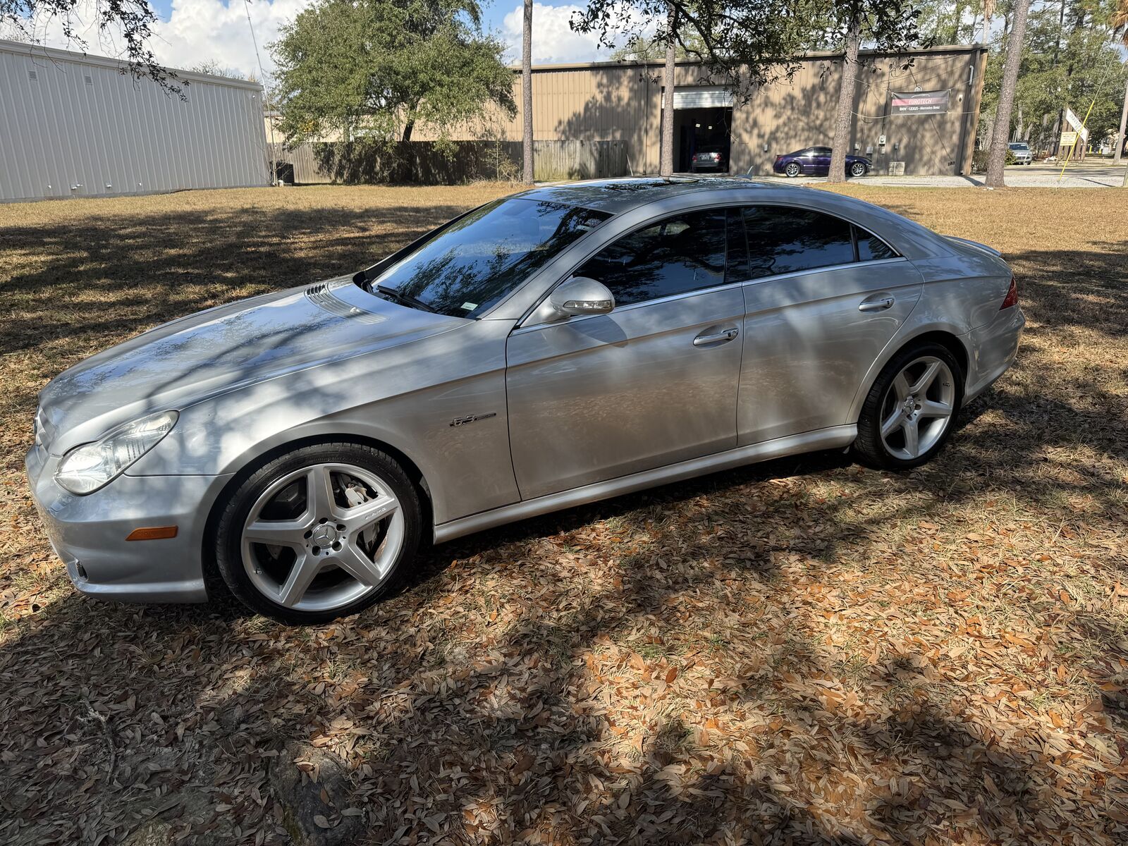MERCEDES-BENZ
