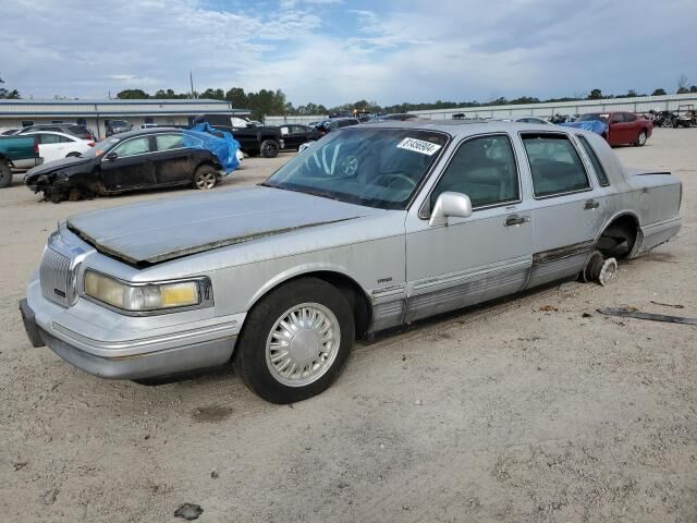Lincoln Town Car