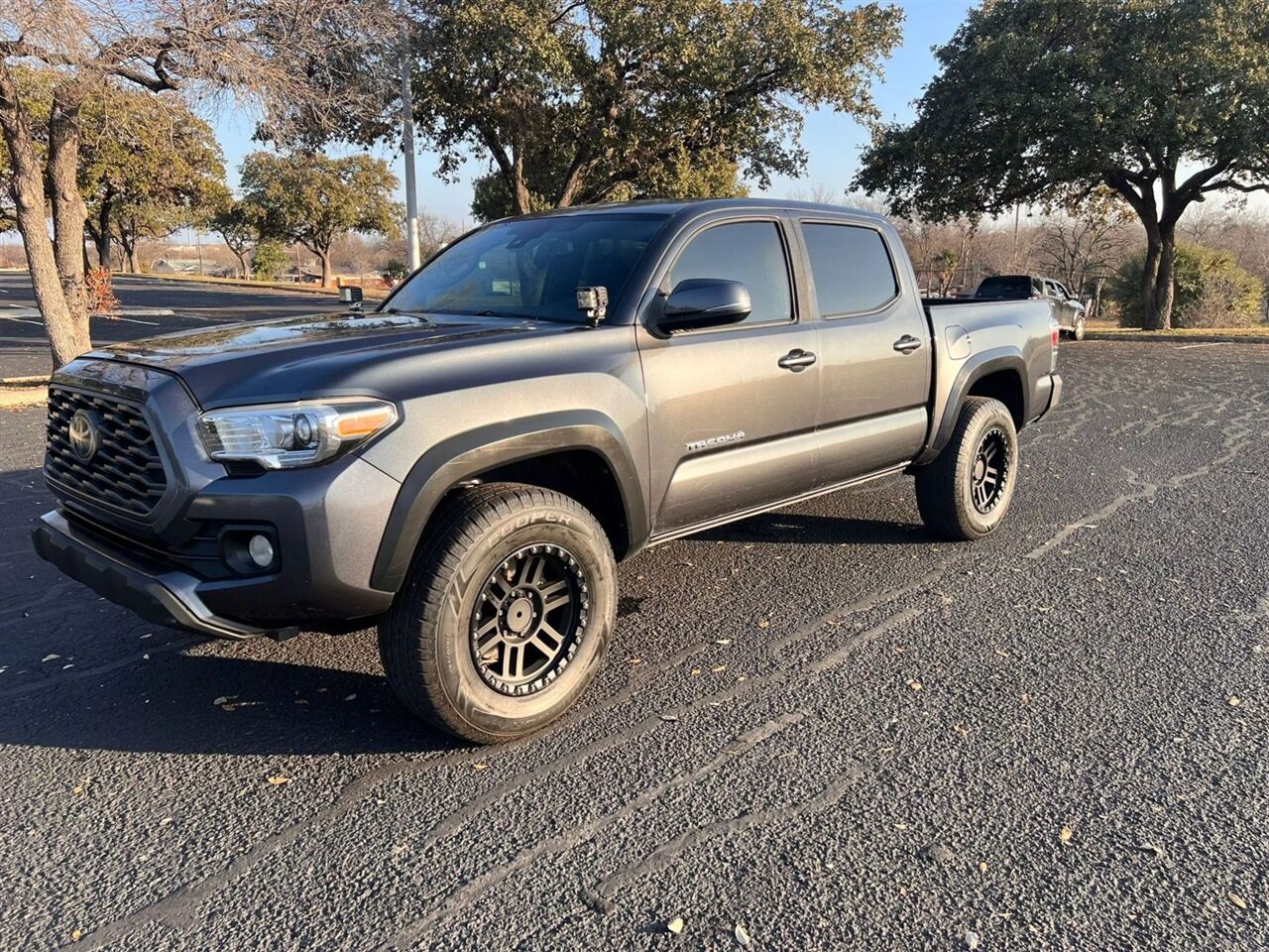 2020 TOYOTA Tacoma