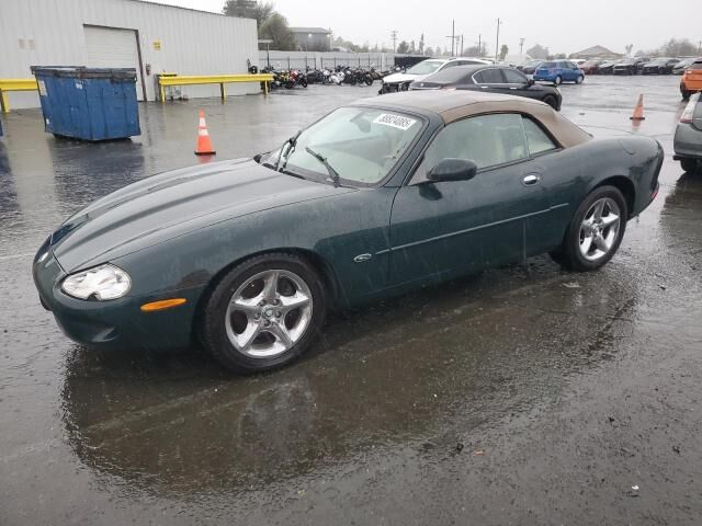 Jaguar XK8