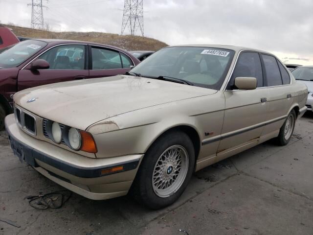 BMW 525i