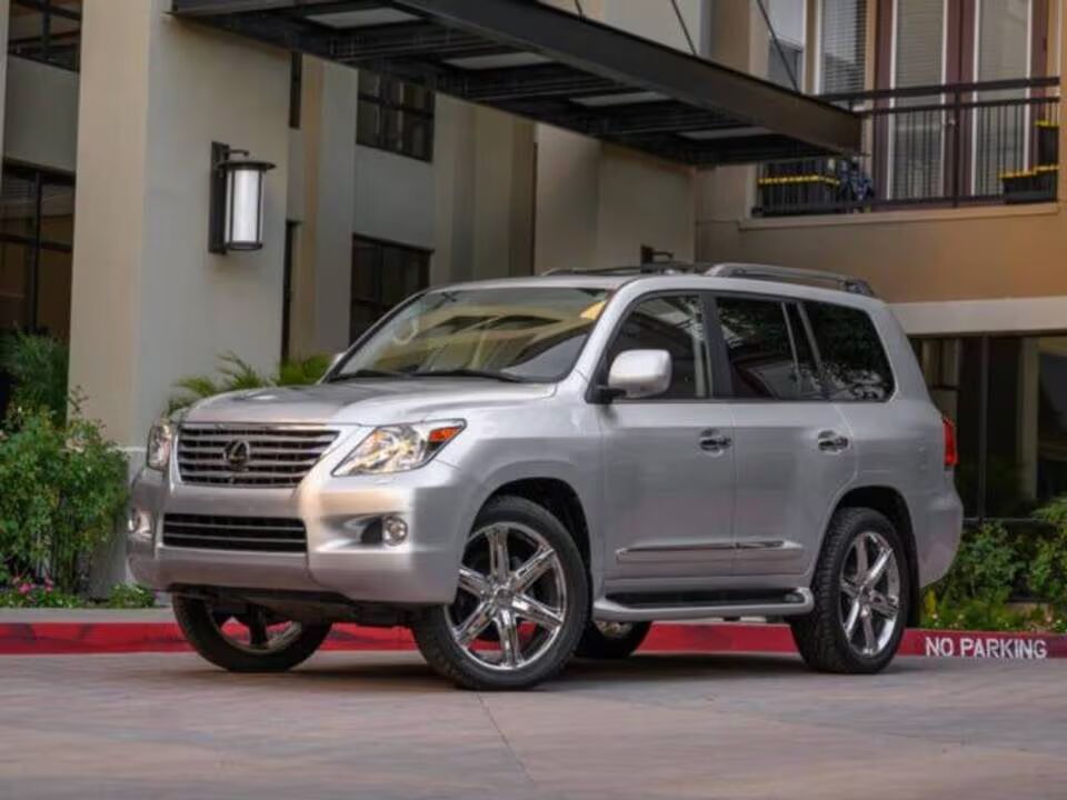 Lexus LX
