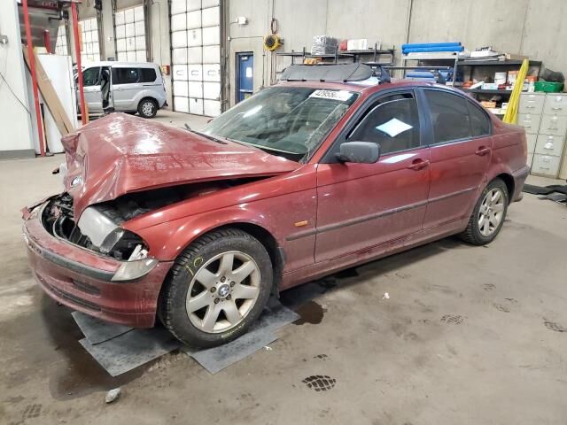 BMW 323i