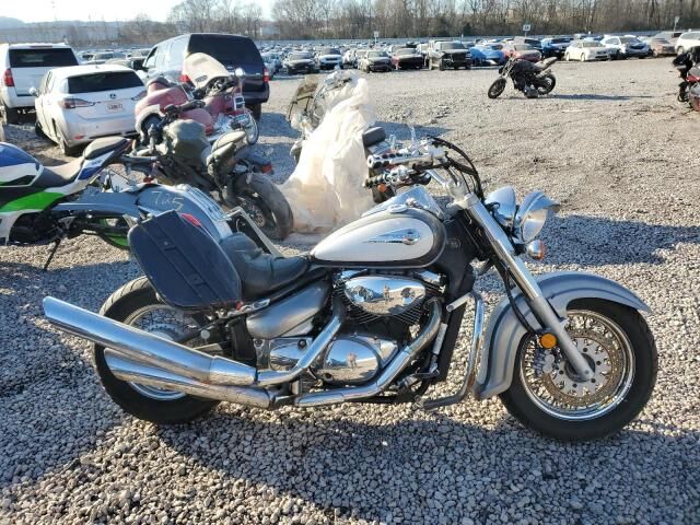 Suzuki VL800K