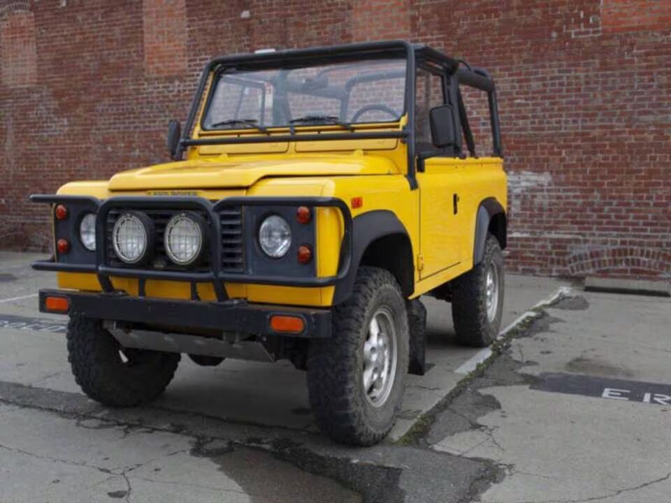 Land Rover Defender