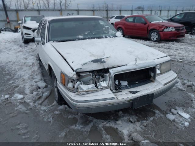 Lincoln Town Car