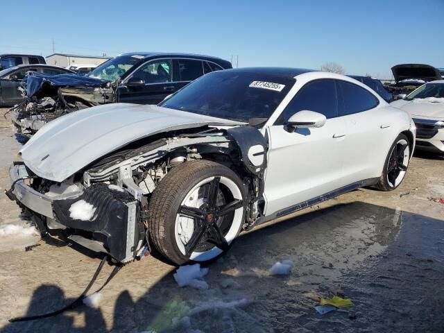 2020 PORSCHE Taycan
