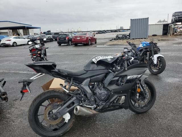 YAMAHA