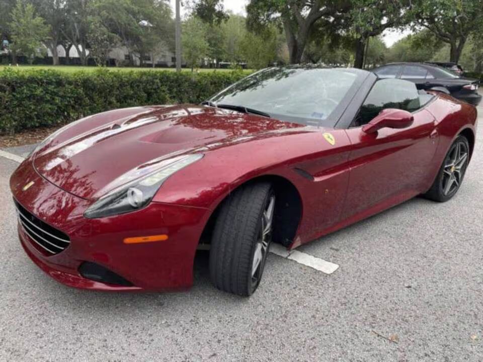 Ferrari California T