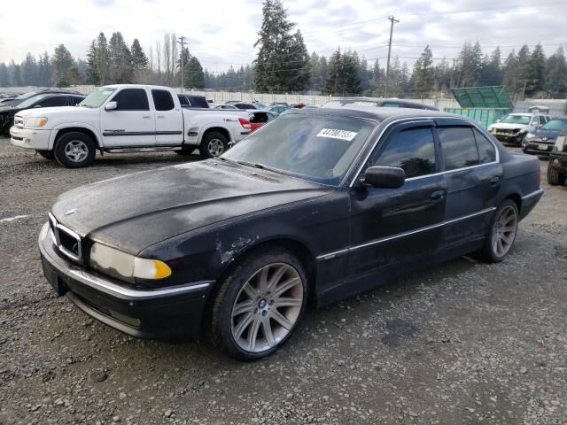 BMW 740i