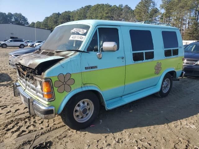 Dodge Ram Van