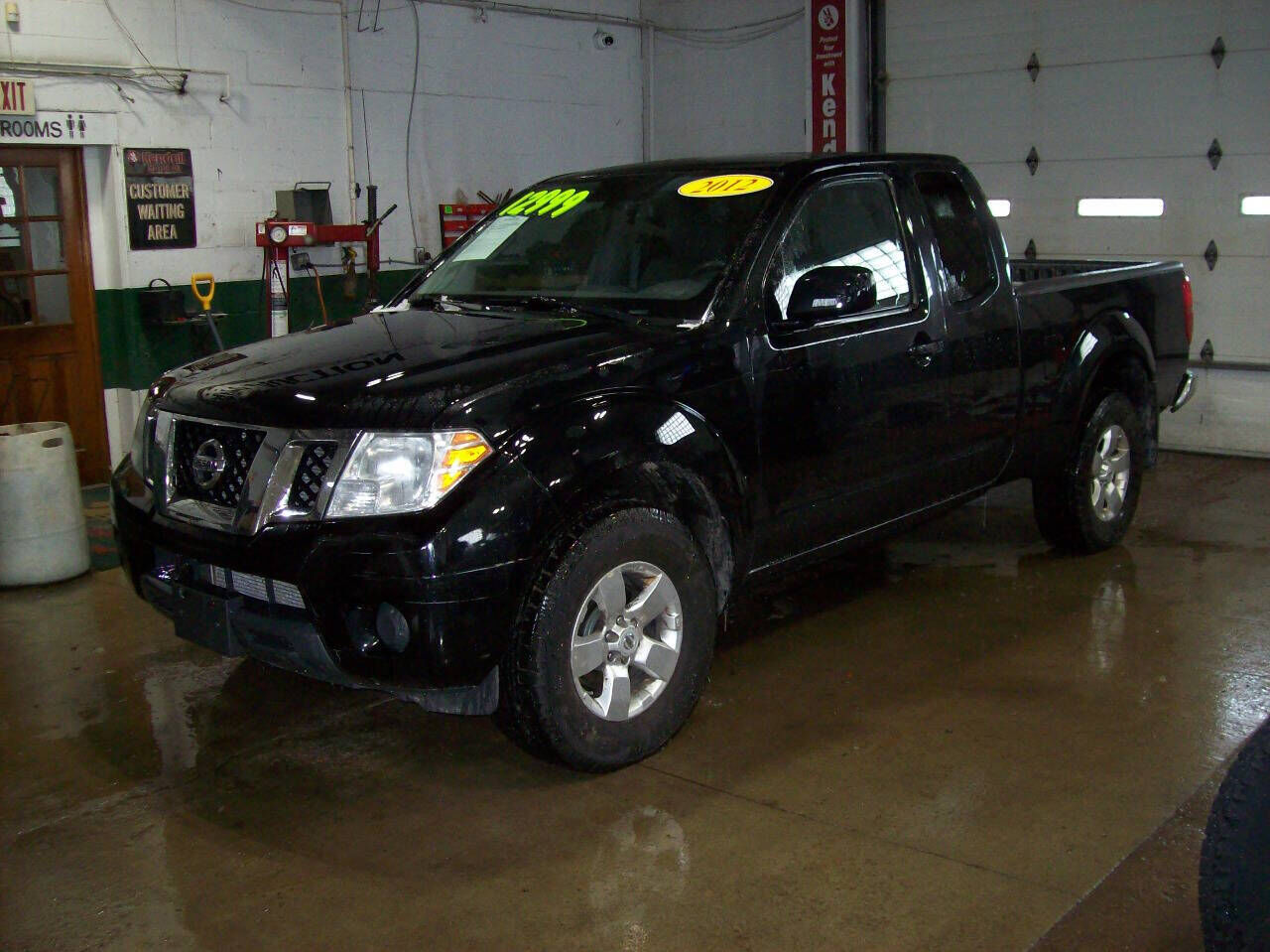 2012 NISSAN Frontier