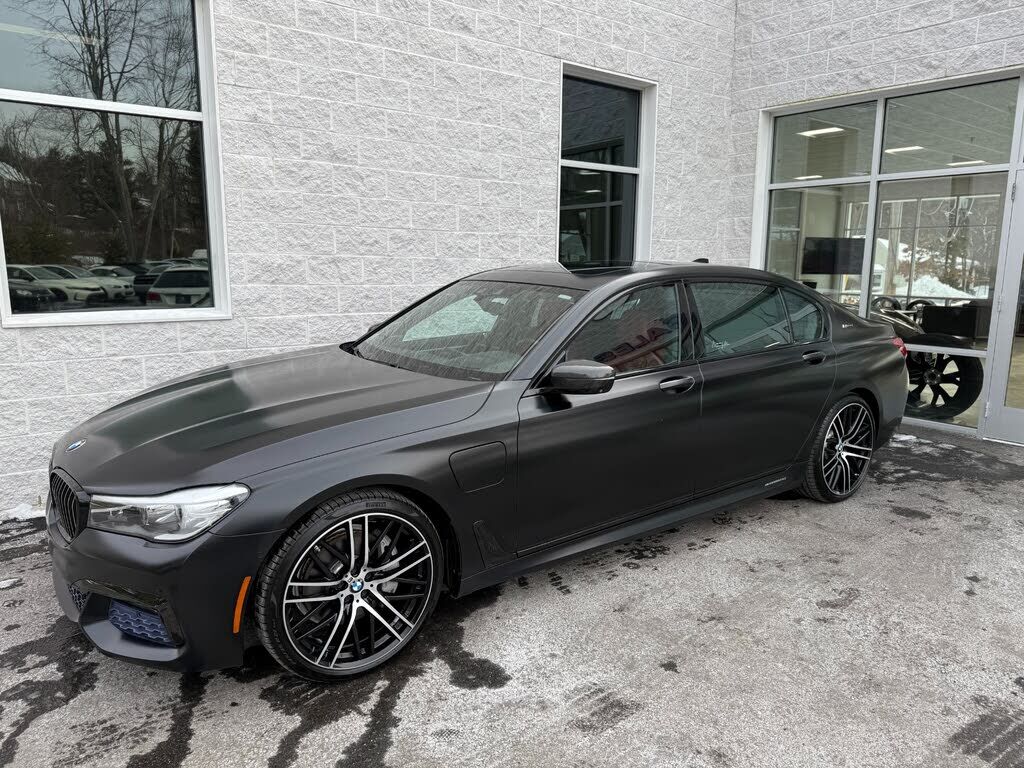 BMW 740e