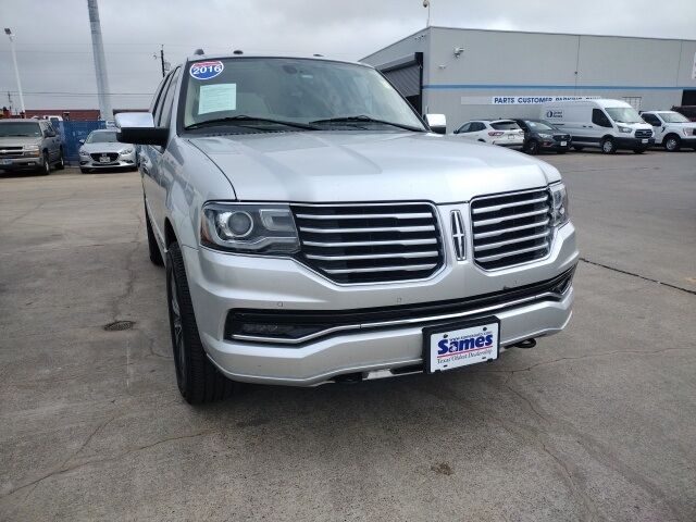 Lincoln Navigator