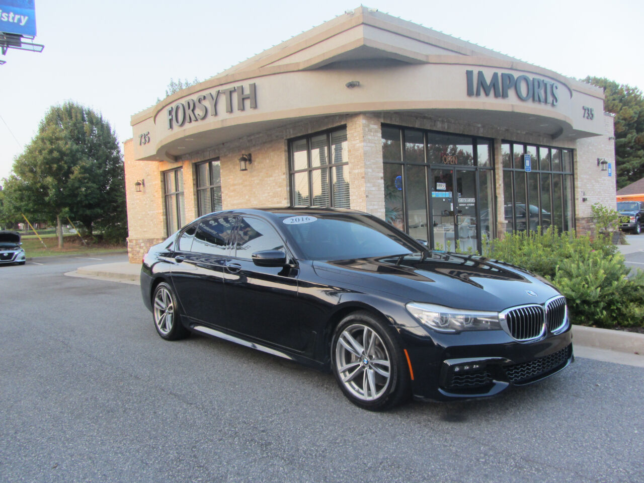 BMW 740i