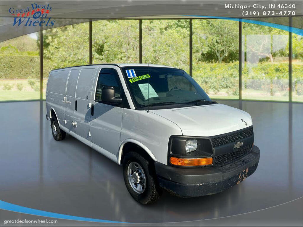 2011 CHEVROLET Express