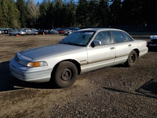 Ford Crown Victoria