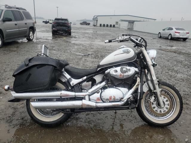 Suzuki VL800K