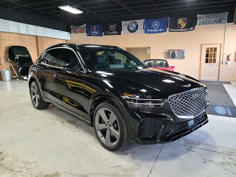 2023 GENESIS GV70