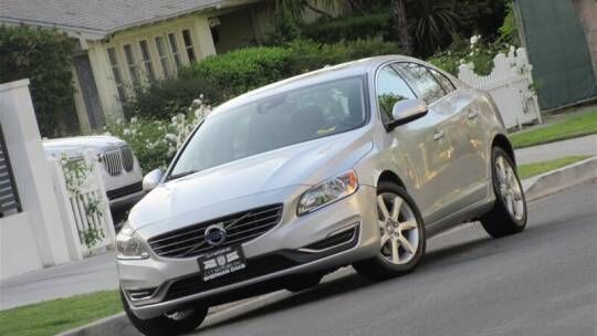 2016 VOLVO S60