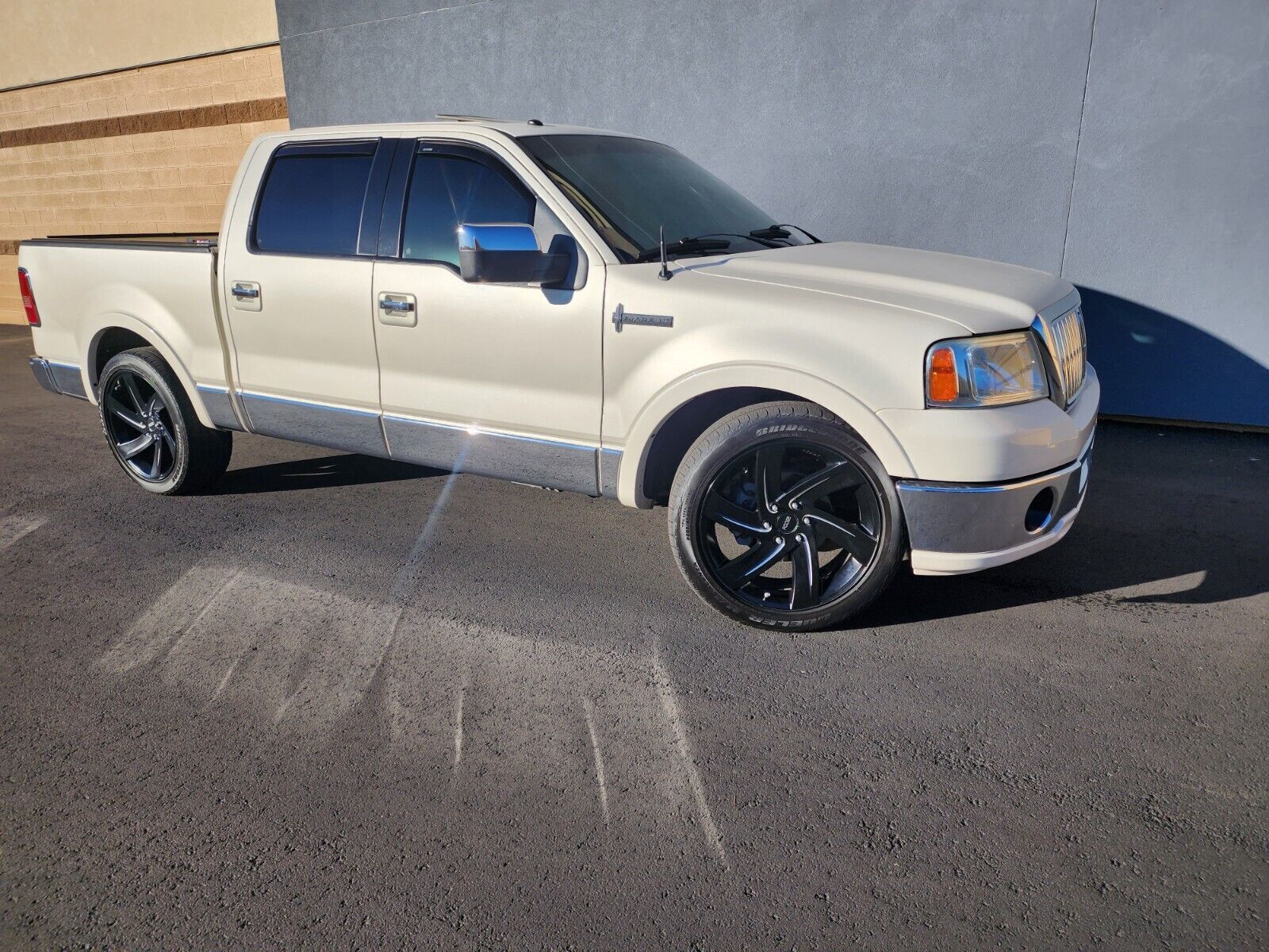 Lincoln Mark LT