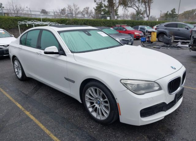 BMW 740i