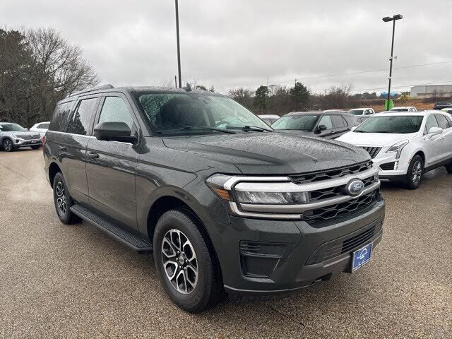 2022 FORD Expedition