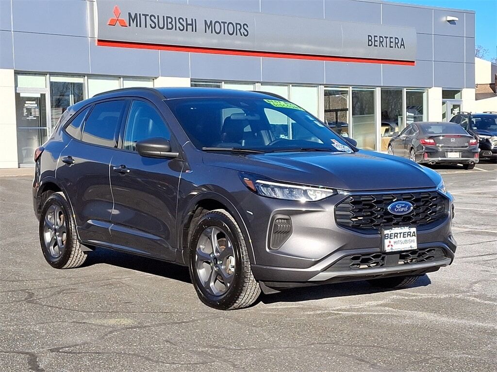 2023 FORD Escape