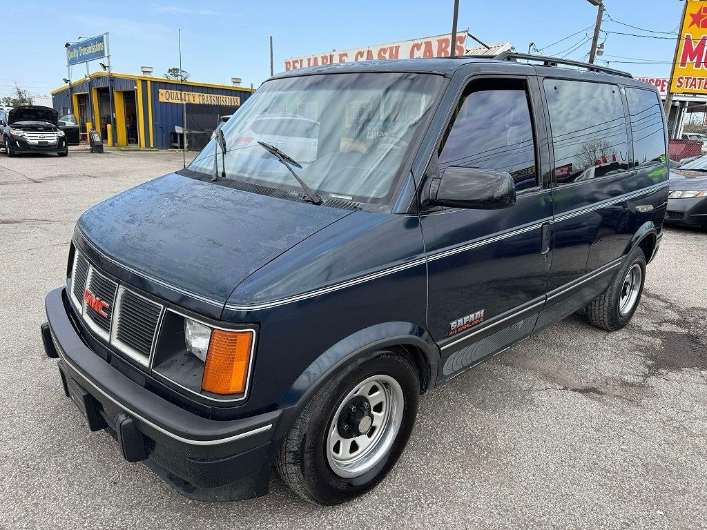 GMC Safari