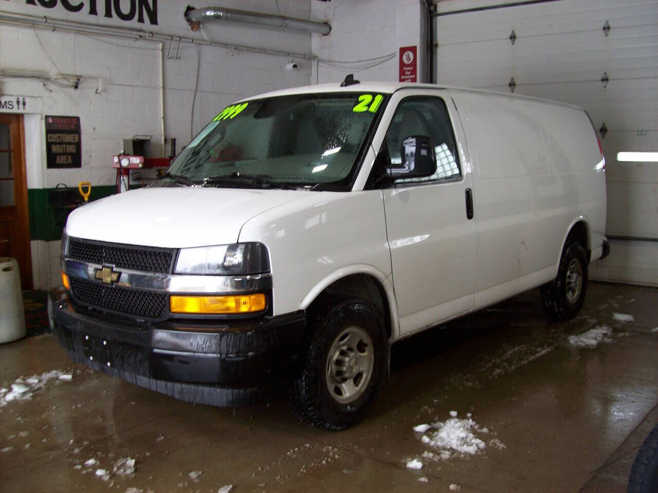 2021 CHEVROLET Express