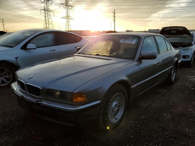 BMW 740i