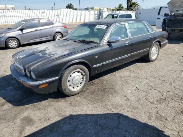 Jaguar Vanden Plas
