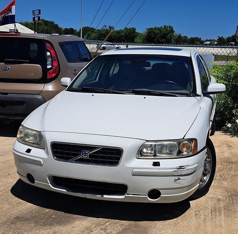 2005 VOLVO S60