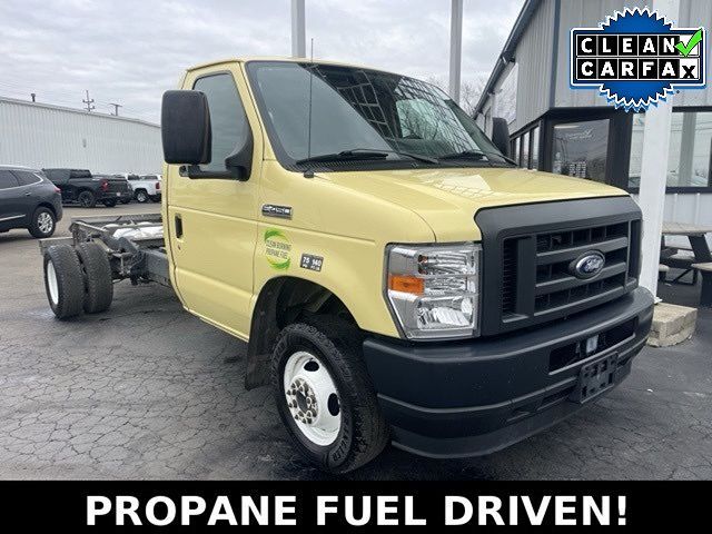 2021 FORD E-450