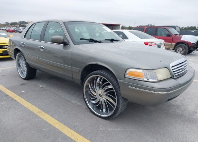 Ford Crown Victoria